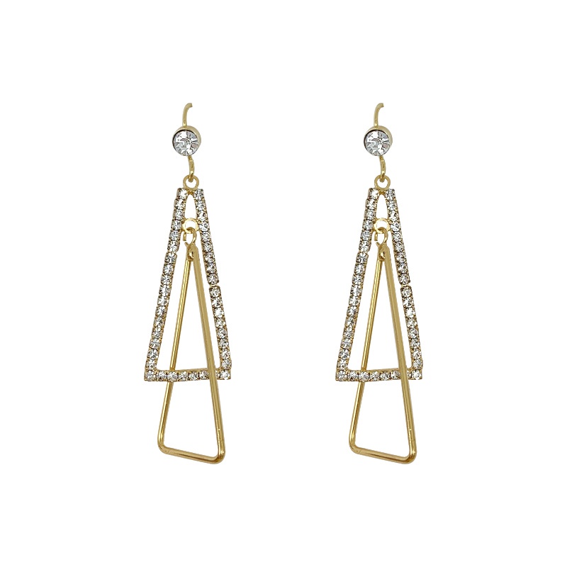 Hoa tai dáng dài hình tam giác phong cách thời trang