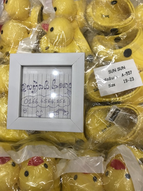 Dép vịt vàng Thái Lan