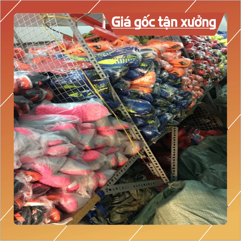 {FLASH SALE} [HCM] Giày đá bóng giá sỉ 3 sọc đen