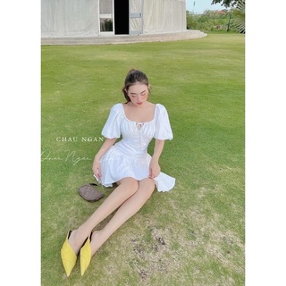 Váy thiết kế trắng tay bồng