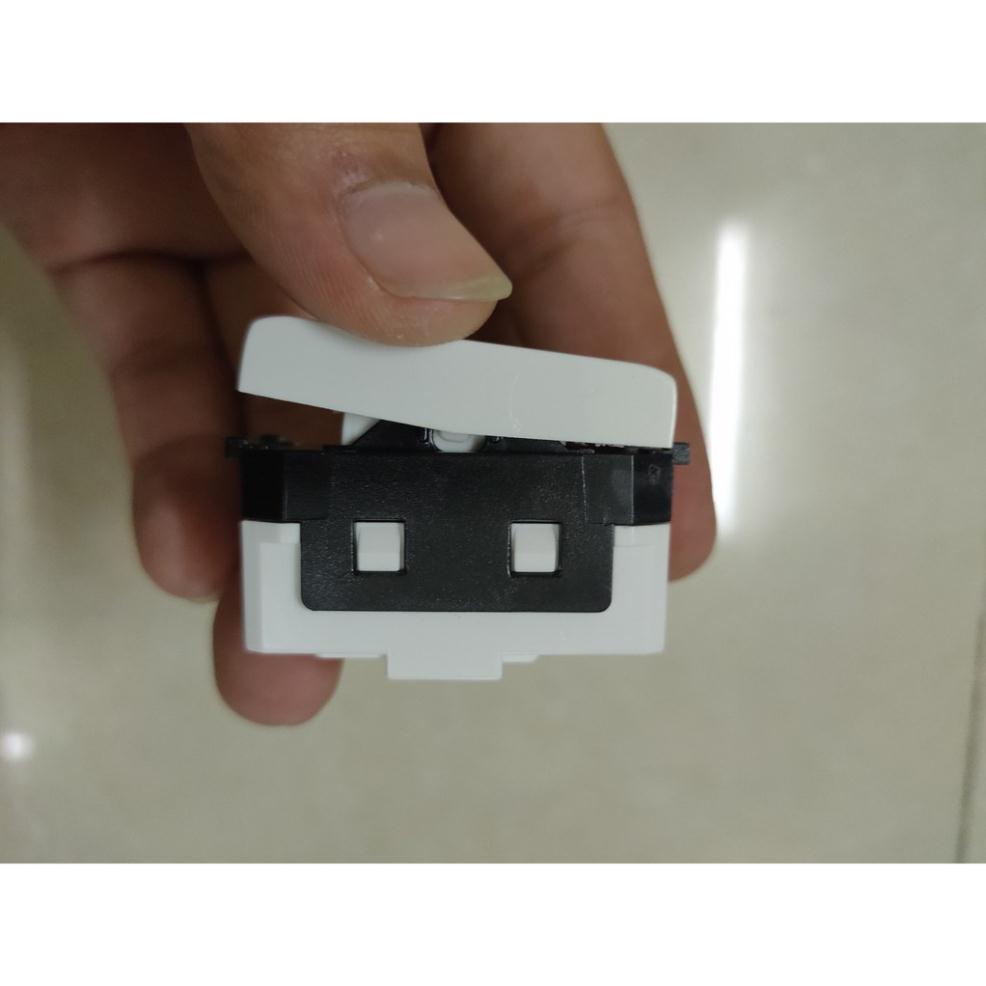Công tắc 2 chiều 16A , công tắc cầu thang Sino SCM/S dùng chung cho Sê ri S-Concept , S18C , S18CS