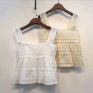 Áo 2 dây ren lưới bánh bèo