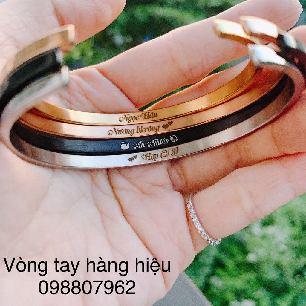 Vòng tay khắc tên theo yêu cầu
