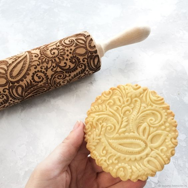 Christmas Engraved Rolling Pin for Baking Cookie Noodles/ Cookie Fondant Cake Dough Engraved Roller / Baking Noodles Cake Dough Engraving Roller