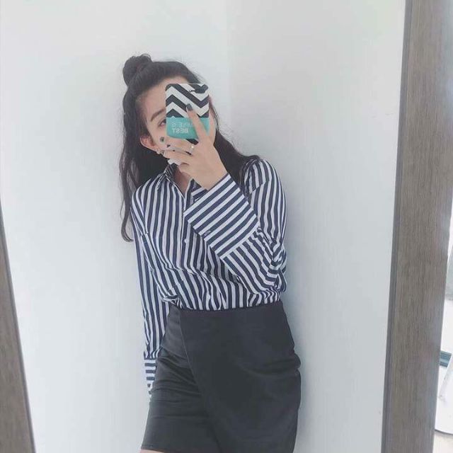 Set áo sơ mi chân váy da cực sang luôn nha chị em 😍 hàng loại 1 nha#GIÁ_215k/ cả set luôn nhen m.n
