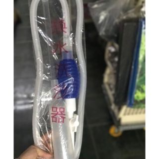 Ống hút thay nước bể cá cảnh có loại nhỡ, loại to giúp thay nước hồ cá đơn giản, nhanh chóng, tiện lợi, thay nước hồ cá