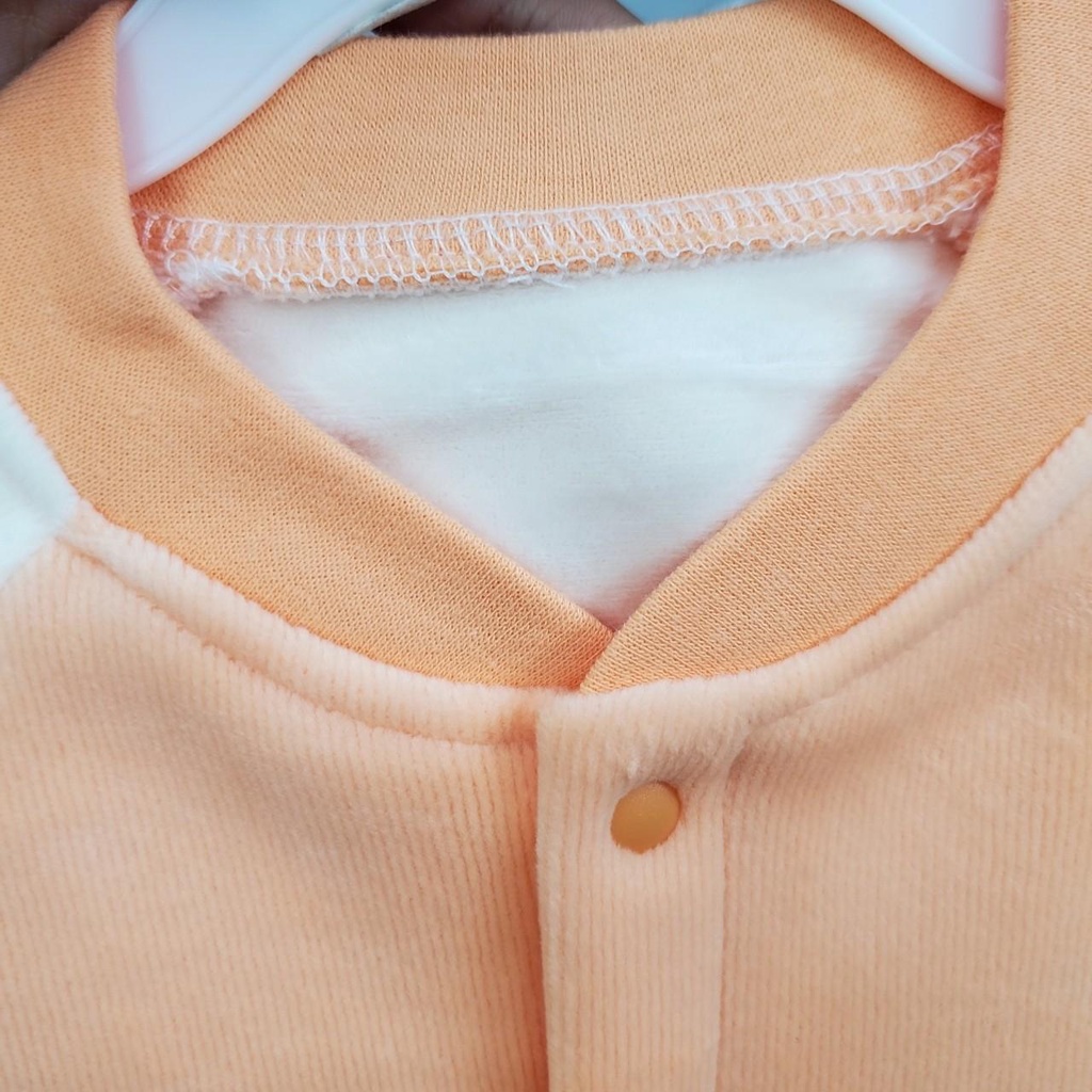 Áo khoác nhung quảng châu cao cấp lót lông mịn, không rụng lông, cổ tàu giữ ấm cho bé (8-15kg )