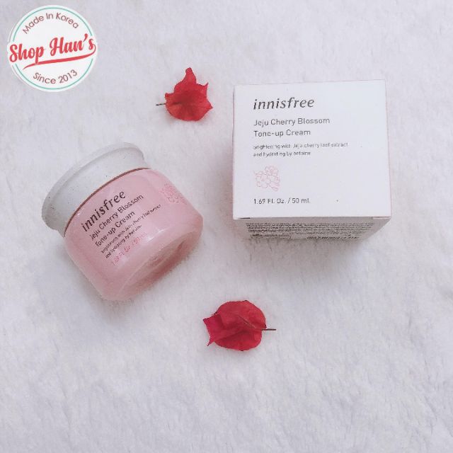 Kem dưỡng trắng da tức thì hoa anh đào  Innisfree Jeju Cherry Blossom Tone Up Cream