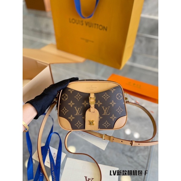 Túi LV vuông tròn