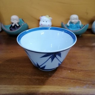 Chén sứ họa tiết xanh