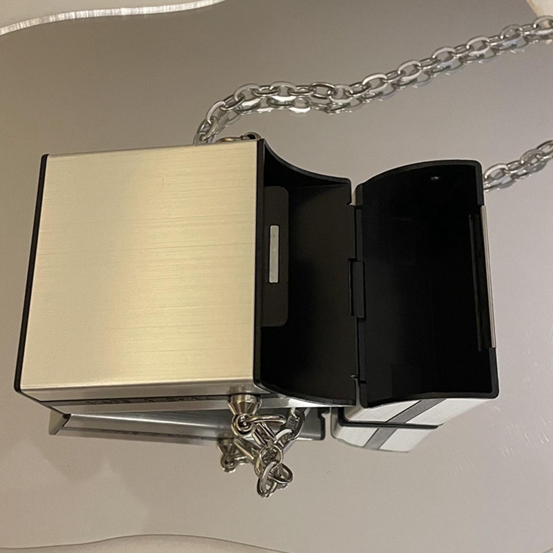 Túi Đeo Chéo Mini Đựng Thẻ/Tiền Bằng Kim Loại Màu Bạc Phong Cách Doanh Nhân Cho Nữ | BigBuy360 - bigbuy360.vn