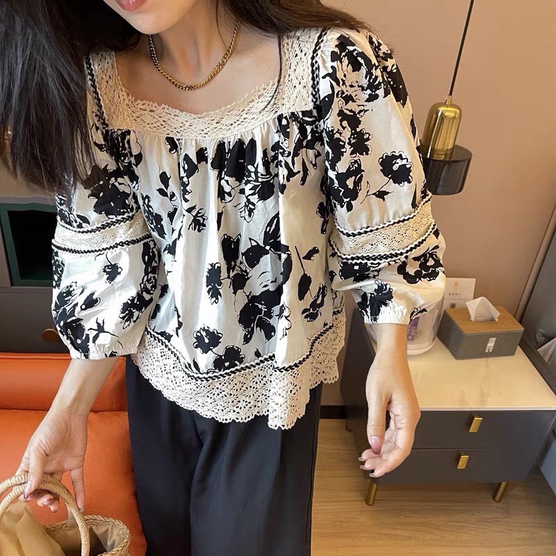 Áo croptop nữ họa tiết hoa phong cách croptop cổ vuông ngắn tay, tay phồng búp bê