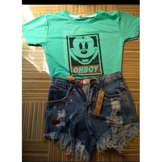 Quần short jean thêu hoa +áo thun