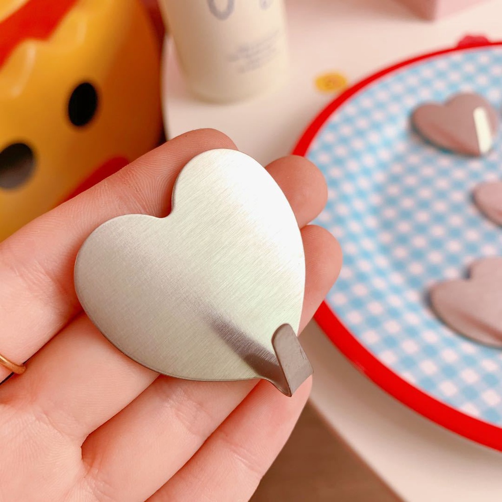 Móc treo đồ dán tường siêu chắc hình trái tim nhiều màu đáng yêu