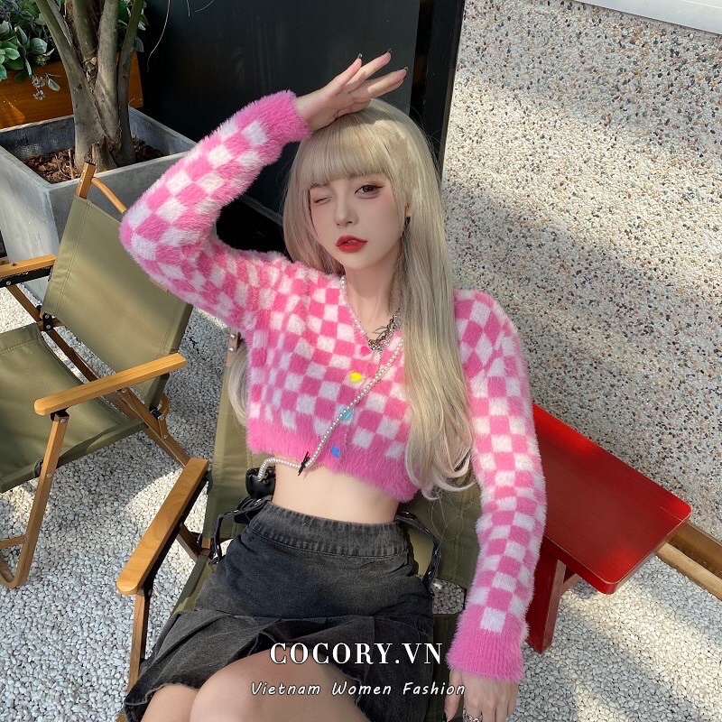 Áo len croptop tay dài kẻ caro hồng
