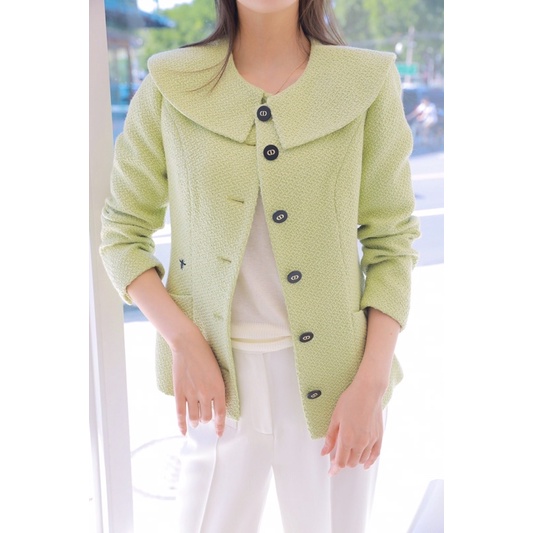 Áo khoác blazer cổ bèo màu xanh cốm hiện đại Dior CD