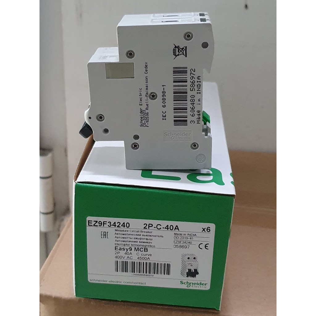 Cầu dao MCB / Aptomat tự động Easy9 1P 2P - Schneider Electric