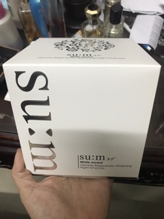 Su:m37 White  Award Ultimate Regenerate Whitening.