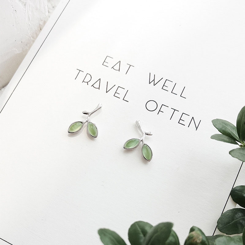 Đôi Bông Tai Hình Chiếc Lá Đính Đá Opal Thời Trang Cho Nữ