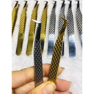 Nhíp Volume Khứa (Mỏ Gà)-Trống Trơn,Mồ Hôi. Đầu nhíp khít. Chất liệu làm bằng thép không rỉ, dễ dàng sử dụng dụng