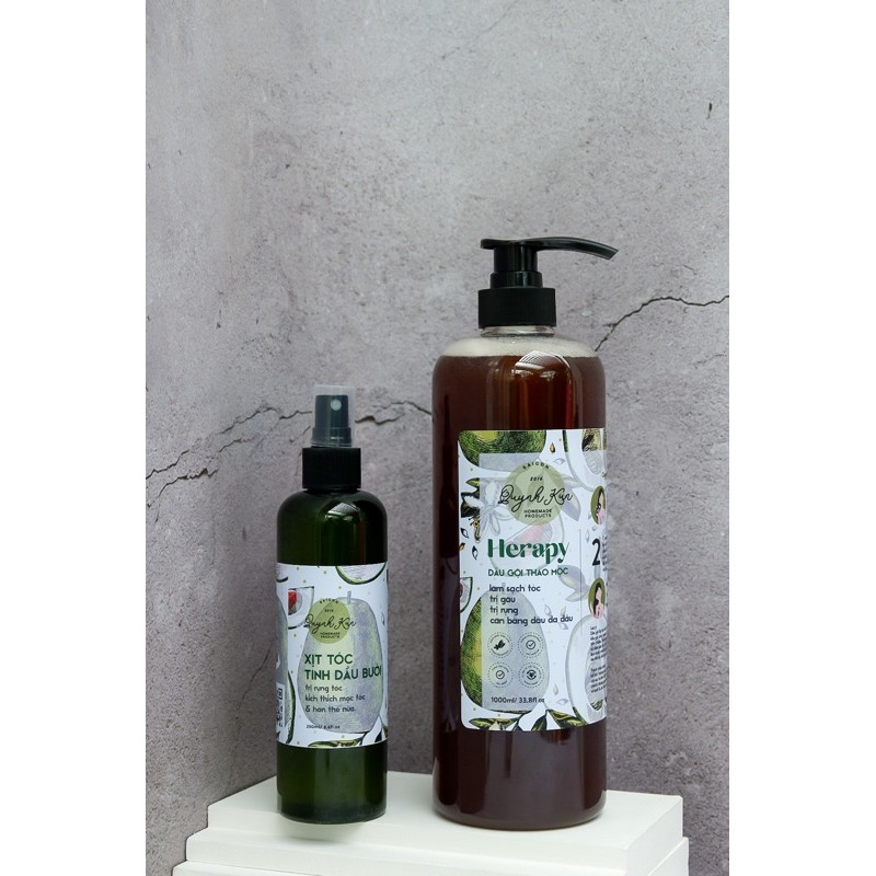 ( COMBO MỌC TÓC ) 1 TINH DẦU BƯỞI HANDMADE QK & 1 DẦU GỘI THẢO MỘC HERAPY | BigBuy360 - bigbuy360.vn