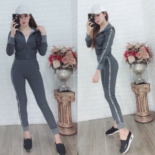 Set bộ thể thao nữ