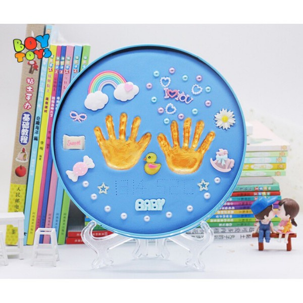 Bộ lưu niệm in dấu tay, dấu chân lưu giữ kỉ niệm cho bé