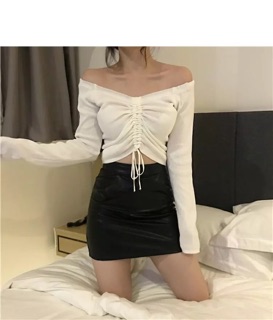 Áo trễ vai dây rút