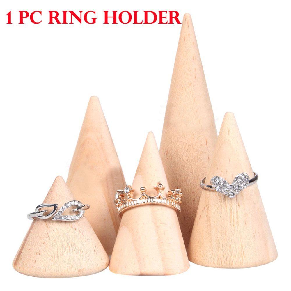 Giá Đứng Trưng Bày Nhẫn Bằng Gỗ Tự Nhiên
