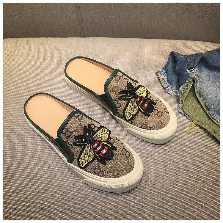 Thêu Bít Mũi Nửa Dép Nữ Da Mềm Bên Ngoài Mặc Mùa Hè Giày Vải Gót Không Trơn thường Ngày Lazybones' Giày Nam Nữ | BigBuy360 - bigbuy360.vn