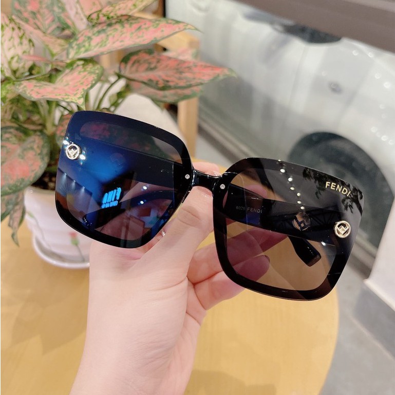 Kính Mát Hợp Kim Unisex Fendi MK1034