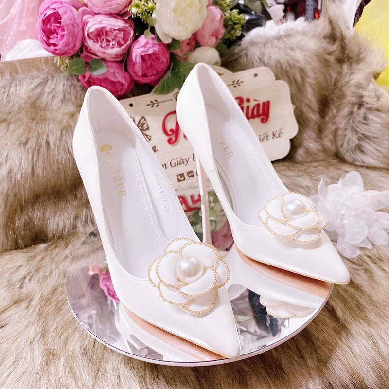 GIÀY THIẾT KẾ HANDMADE ĐÍNH HOA NGỌC CAO CẤP