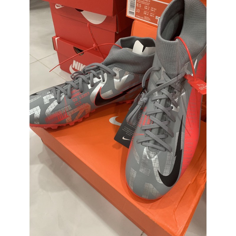 Giày đinh Nike Mercurial Superfly 7 Academy TF Neighbourhood pack -Metallic Bomber Grey/Particle Grey /Laser Crimson/Bl | BigBuy360 - bigbuy360.vn