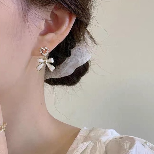 Bông Tai Hình Hoa Đính Ngọc Trai Nhân Tạo Phong Cách Pháp Thời Trang Cho Nữ