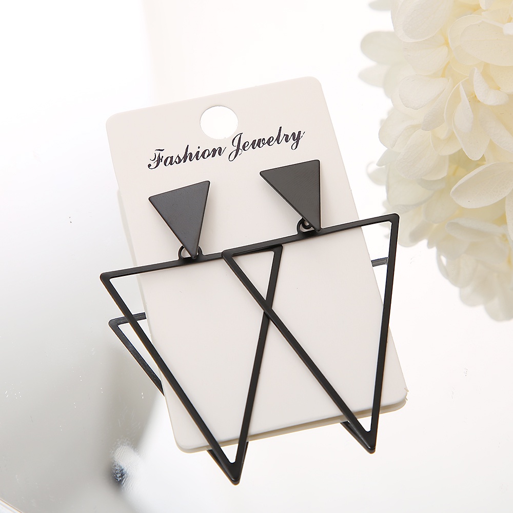 Khuyên Tai Hình Tam Giác Màu Đen Đơn Giản Thời Trang Cho Nữ