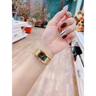  Đồng hồ nữ Versace chữ Nhật quai lưới 