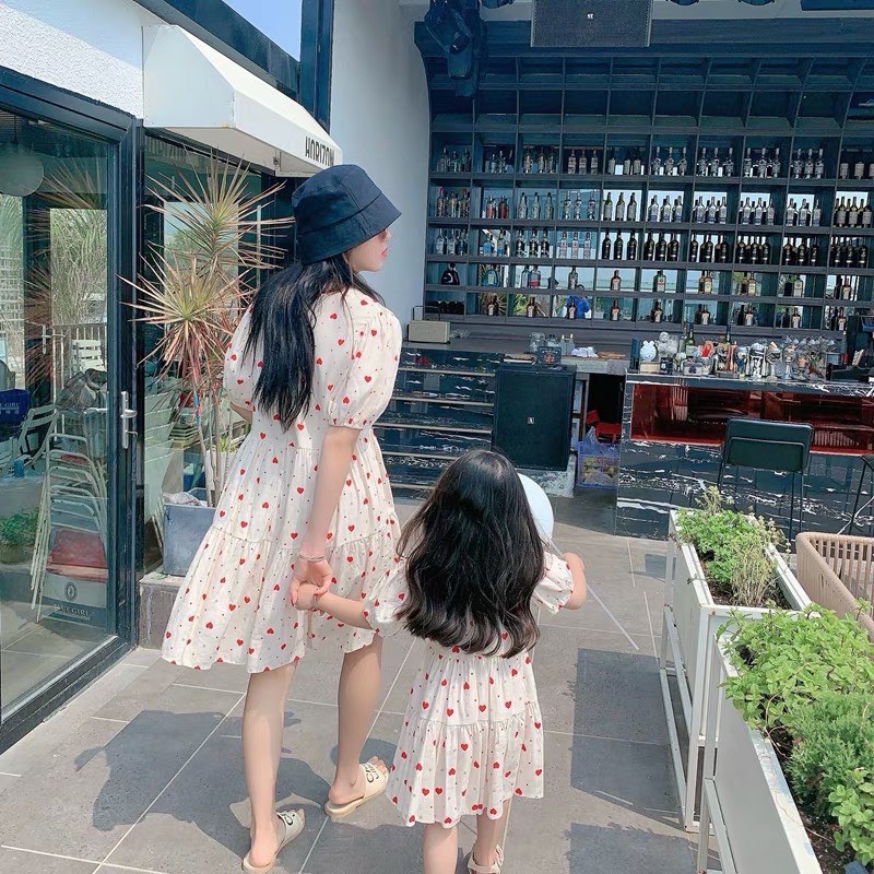 [Mã FAXANH1505 giảm 10K đơn 50K] VNU268 - VÁY SUÔNG BE TIM ĐỎ ĐÔI CHO MẸ VÀ BÉ | BigBuy360 - bigbuy360.vn