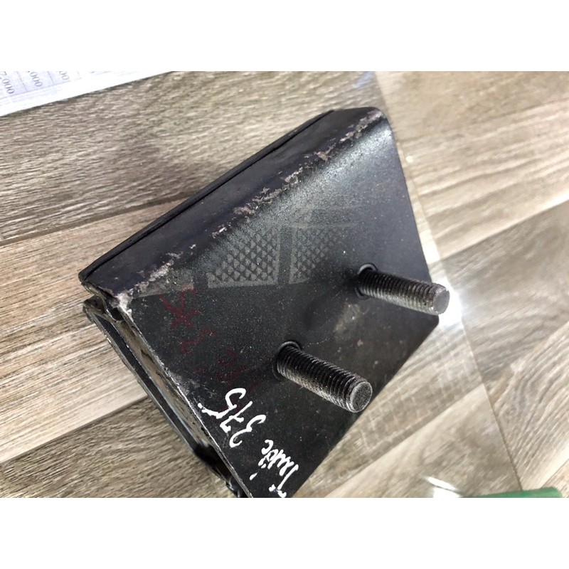 Sản phẩm gia đình làm: combo 10 Chân máy đông phong 375 trước-2 đinh 2 ốc