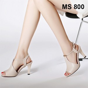 GIÀY CAO GÓT KIỂU BOOT (Kem, Đen, Trắng)