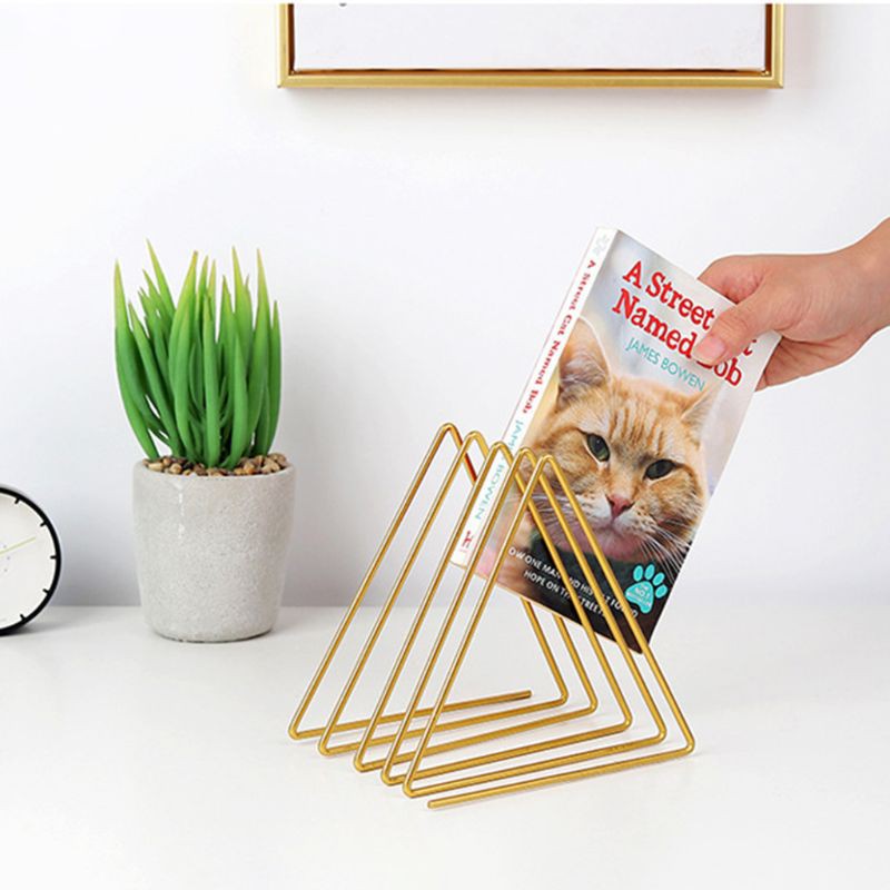 Kệ Để Đồ Hình Tam Giác Thiết Kế Đơn Giản Độc Đáo
