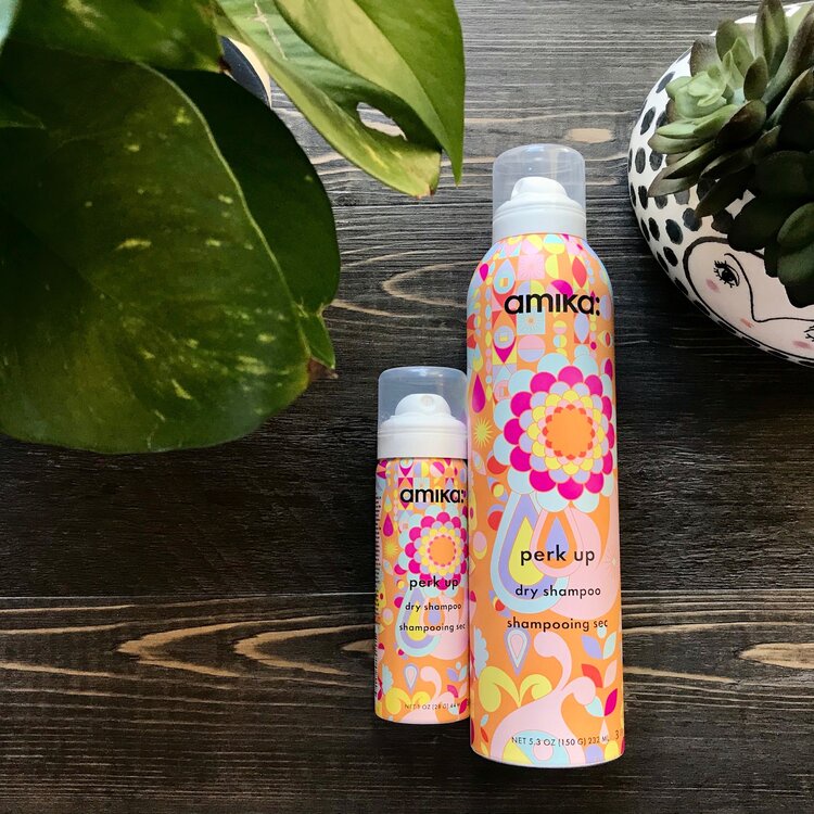 Dầu gội khô Amika perk up dry shampoo