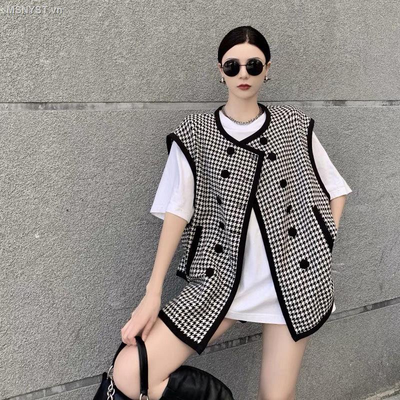 Áo thun/ Áo khoác vest lửng dáng rộng không tay in họa tiết răng sói thời trang mùa thu cho nữ