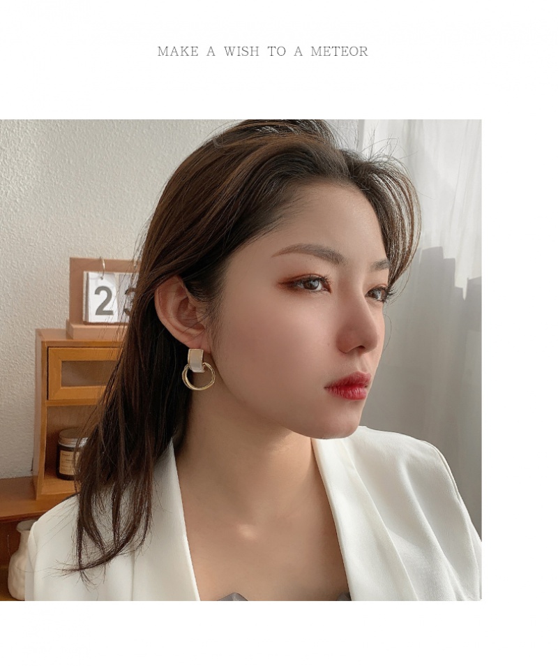 Bông tai tròn mạ bạc phong cách Hàn Quốc