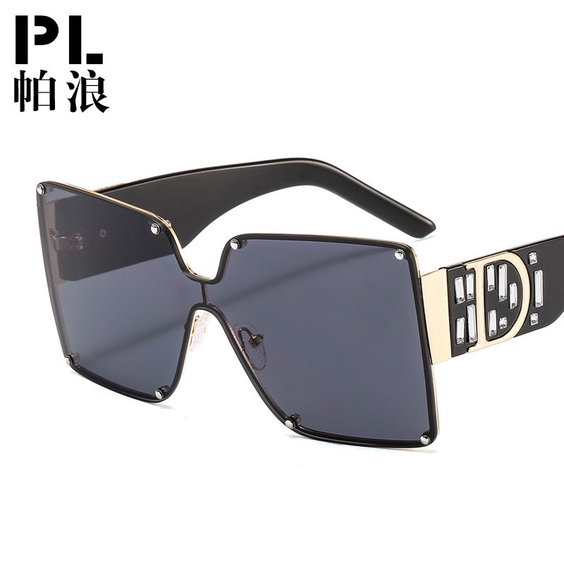 Kính Mát Gọng Kim Loại Đính Đá Thời Trang Cho Nữ