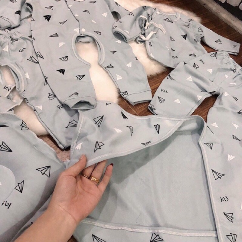 Set đồ sơ sinh quà tặng cho bé 22 chi tiết coton có hộp sang chảnh