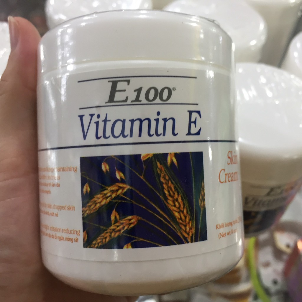 Kem dưỡng thể bông lúa E100 vitamin E - Cải thiện làn đa khô, nứt nẻ