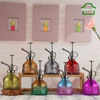 Chai xịt nước bằng thủy tinh dùng để tưới cây