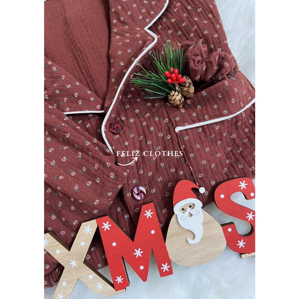 Pyjama xô muslin hoa nhí màu đỏ mận cực đáng yêu