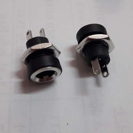 50 cái Jack cắm DC 5.5 x 2.1mm (có răng vặn ốc)