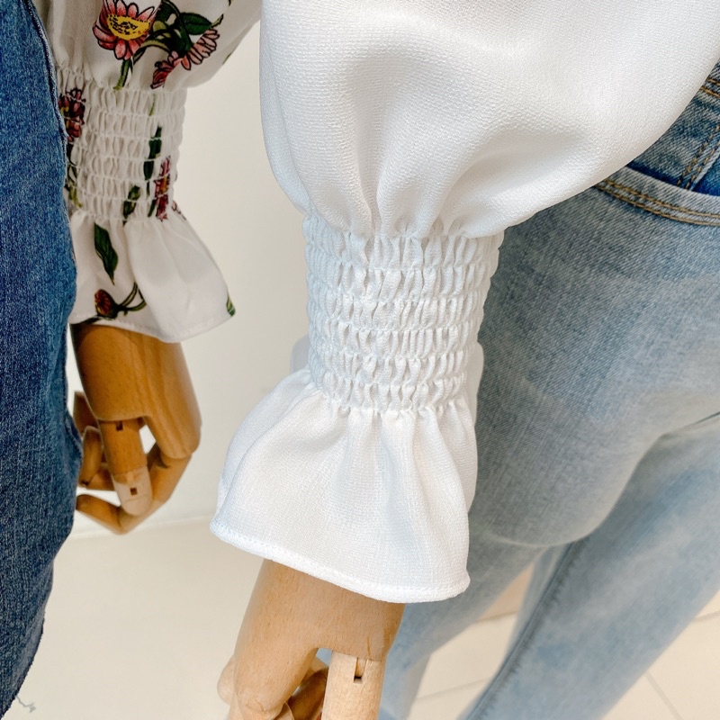 Áo cổ vuông chạy bo chỉ - JF06